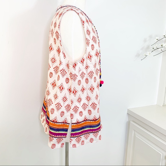 Chelsea & Theodore Linen Embroidered Boho Top - Picture 7 of 13